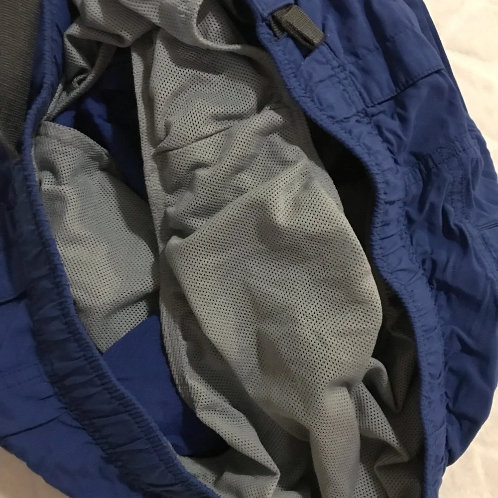 The North Face  Blue Performance Shorts /swim with Integrated Belt